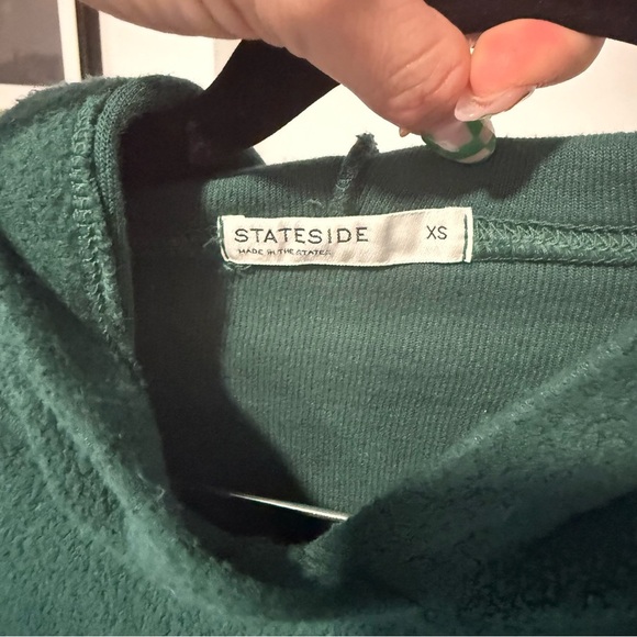 Stateside Sherpa Cropped Side Slit Hoodie in Rainforest - Picture 2 of 4